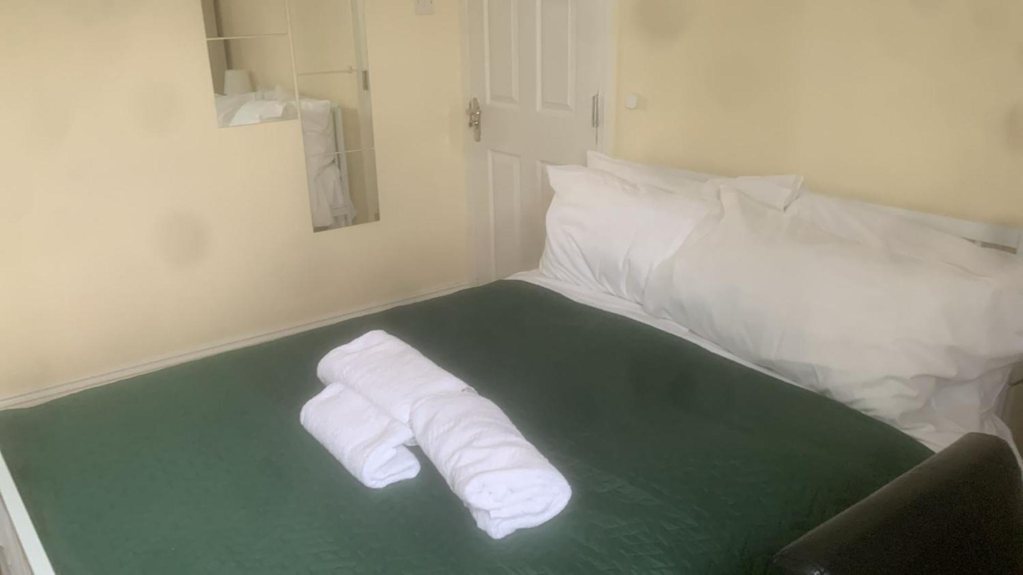 Specious Studio Flats Londen Buitenkant foto