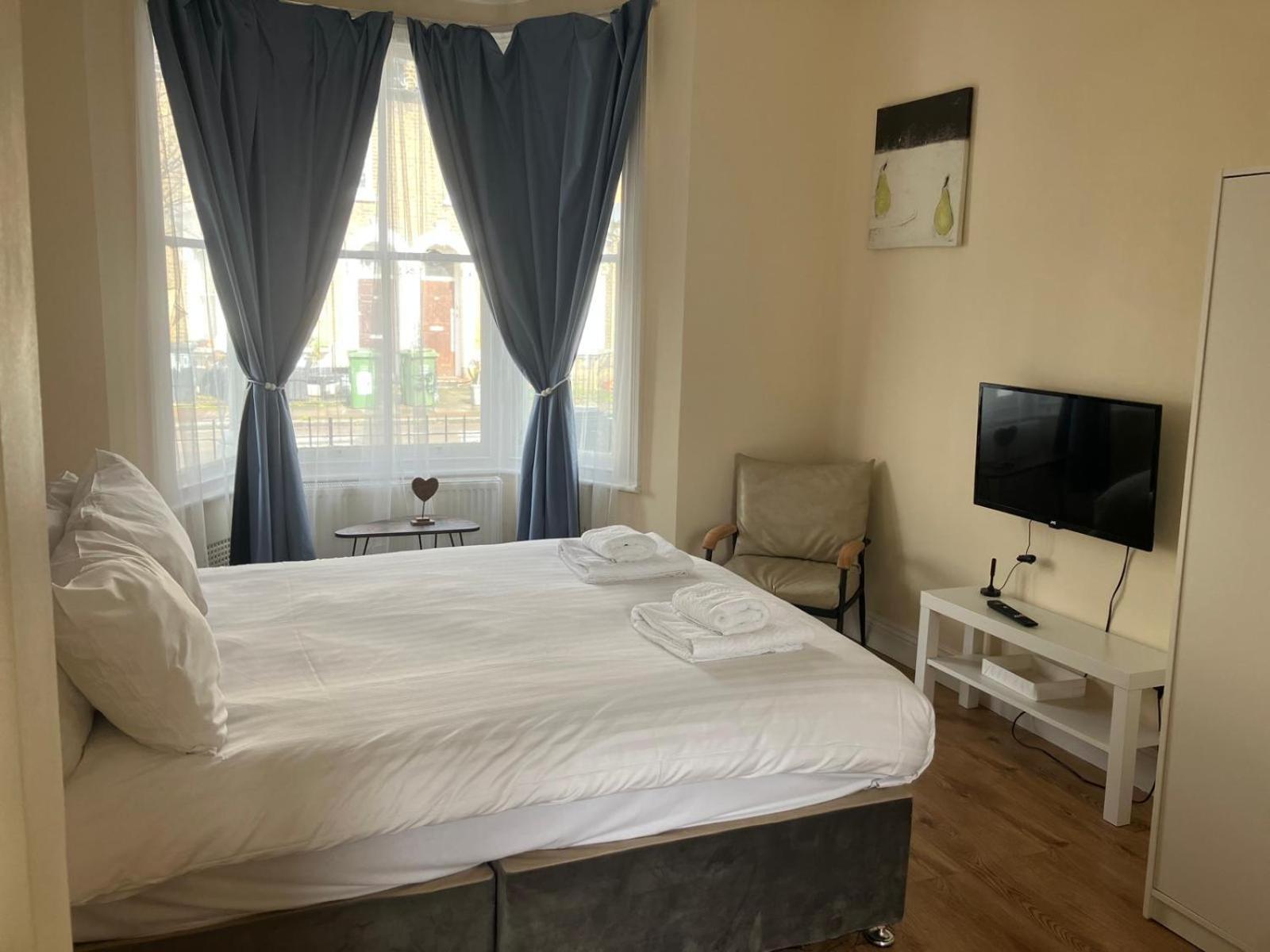Specious Studio Flats Londen Buitenkant foto